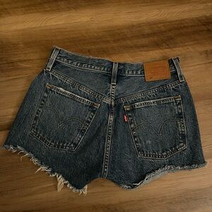 Levi’s 501 Original Fit High Rise Women’s Shorts - Size 26